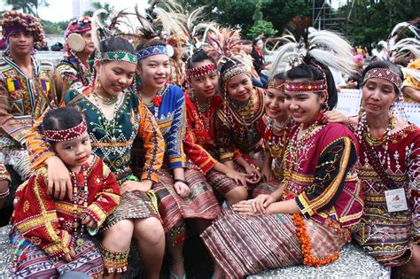 philippeans|philippines people.